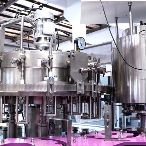 Beer Filling Machine Isobaric BDCGF18-18-6 | 1200-1500BPH Capacity - Image 2
