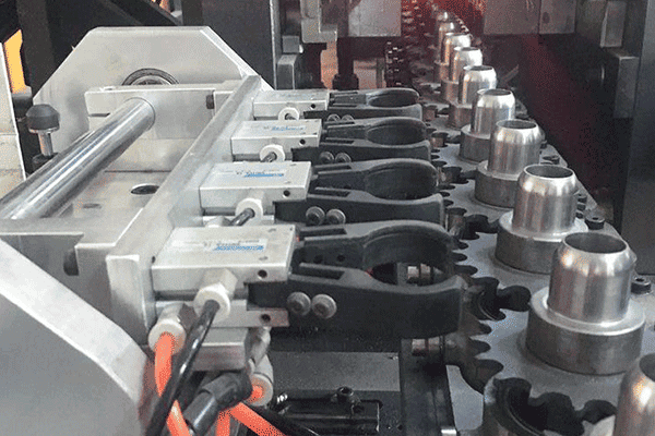 automatic plastic blowing machine