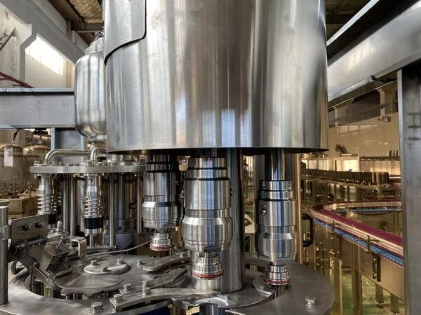 RCGF8-8-4 2500BPH 300-1000ml Hot Filling Bottle Juice Filling Machines - Image 4